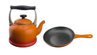 LE CREUSET - LATE 20TH CENTURY RETRO KETTLE & FRYING PAN