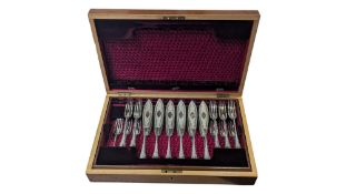 ALLEN & DARWIN - LATE 19TH CENTURY SHEFFIELD SILVER PLATED CANTEEN OF CUTLERY