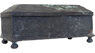19TH CENTURY CHINESE METAL CASKET / CHEST BOX