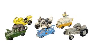 GARY SEYMOUR - COLLECTION OF LATE 20TH / 21ST CENTURY NOVELTY TEAPOTS