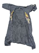 1960S VINTAGE CHINESE EMBROIDERED SILK KIMONO / WRAP