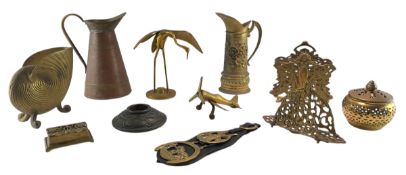 MIXED SELECTION OF 20TH CENTURY BRASS PIECES, TO INCLUDE LETTER RACKS, STAMP BOX AND OTHERS