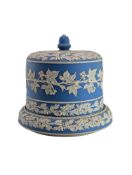 19TH CENTURY WEDGWOOD JASPERWARE CHEESE DOME SET