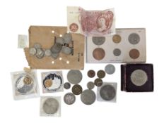 COLLECTION OF MID TO LATE 20TH CENTURY UNITED KINGDOM COINS