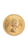 1963 QUEEN ELIZABETH II GOLD SOVEREIGN