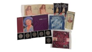 COLLECTION OF LATE 20TH CENTURY QUEEN ELIZABETH II COMMEMORATIVE & UNCIRCULATED COINS