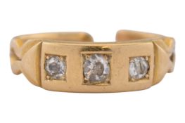 18CT GOLD & DIAMOND THREE STONE RING