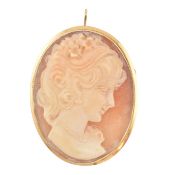 ITALIAN CARVED SHELL GOLD CAMEO BROOCH