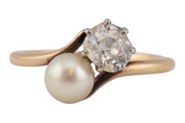EARLY 20TH CENTURY TOIS ET MOIS PEARL & DIAMOND RING