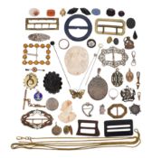 COLLECTION OF ANTIQUE JEWELLERY