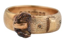 1960S HALLMARKED 9CT GOLD BUCKLE RING