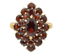ITALIAN 18CT GOLD & GARNET CLUSTER RING
