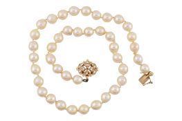 CULTURED PEARL NECKLACE