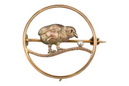EARLY 20TH CENTURY 9CT GOLD CHICK & PEARL BROOCH