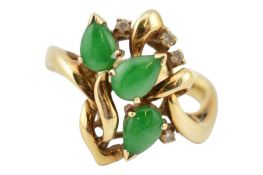14CT GOLD JADE & DIAMOND CLUSTER RING