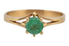 18CT GOLD & EMERALD SINGLE STONE RING