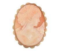 1970S HALLMARKED CARVED SHELL CAMEO BROOCH PIN