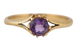 18CT GOLD & AMETHYST SOLITAIRE RING