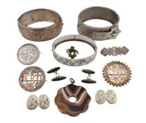 BAG OF ASSORTED JEWELLERY 2