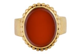 19TH CENTURY GOLD & CARNELIAN SIGNET RING