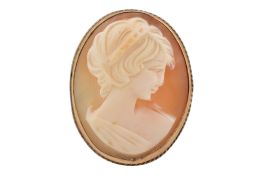 VINTAGE GOLD & CARVED SHELL CAMEO RING