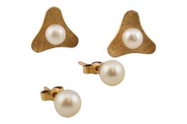 TWO PAIRS OF GOLD & PEARL STUD EARRINGS