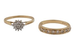 HALLMARKED 9CT GOLD & DIAMOND CLUSTER RING