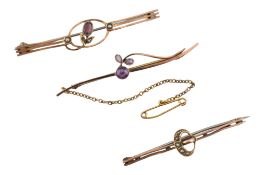 COLLECTION OF THREE EARLY 20TH CENTURY 9CT GOLD BAR BROOCH PINS