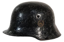 WWI FIRST WORLD WAR GERMAN M16 HELMET WITH GLOUCESTER DECAL