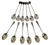 GEORGE VI HALLMARKED SILVER TEASPOONS & A SET OF COFFEE BEAN TEASPOONS