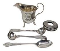 TWO GEORGE IV HALLMARKED SILVER SAUCE SPOONS & A SILVER CREAMER JUG