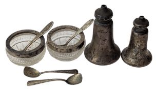 GEORGE V HALLMARKED SILVER SALT SHAKERS & 800 SILVER & GLASS OPEN SALTS