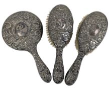 EDWARD VII HALLMARKED SILVER MOUNTED DRESSING TABLE SET