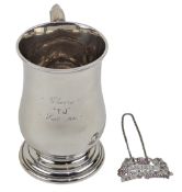 LARGE GEORGE VI HALLMARKED SILVER TANKARD & SILVER DECANTER LABEL