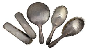 20TH CENTURY GEORGE V HALLMARKED SILVER DRESSING TABLE SET