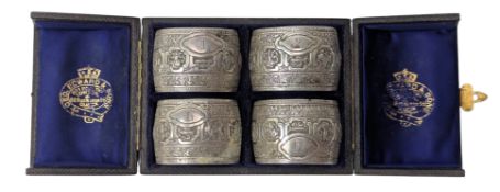 CASED SET OF FOUR VICTORIAN SCOTTISH HALLMARKED SILVER NAPKIN RINGS