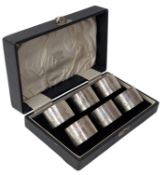 CASED SET OF SIX GEORGE V HALLMARKED SILVER NAPKIN RINGS