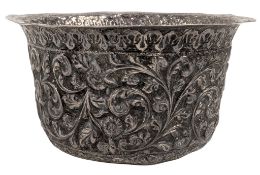 20TH CENTURY BURMESE / THAI /SOUTHEAST ASIAN REPOUSSE SILVER BOWL / THABEIK