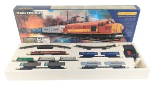 MODEL RAILWAY - HORNBY OO GAUGE MAIN FREIGHT ELECTRIC TRAIN SET