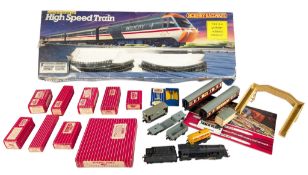 MODEL RAILWAY - HORNBY DUBLO OO GAUGE TRAIN SET, LOCOS & OTHER