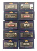 MODEL RAILWAY - x10 BACHMANN BRANCHLINE OO GAUGE ROLLING STOCK