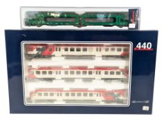 MODEL RAILWAY - ELECTROTREN OO GAUGE LOCOMOTIVE AND CAR CARRIER