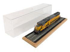 MODEL RAILWAY - PROTO 2000 HO GAUGE UNION PACIFIC LOCOMOTIVE