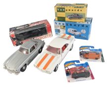 DIECAST - COLLECTION OF ASSORTED DIECAST MODEL CARS