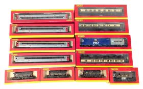 MODEL RAILWAY - x12 HORNBY OO GAUGE CARRIAGES