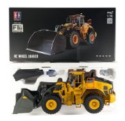 RC MODELS - 1/16 SCALE RADIO CONTROL VOLVO WHEEL LOADER