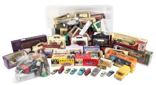 DIECAST - COLLECTION OF ASSORTED DIECAST MODEL CARS