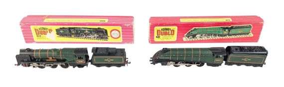 MODEL RAILWAY - x2 HORNBY DUBLE OO GAUGE LOCOMOTIVES