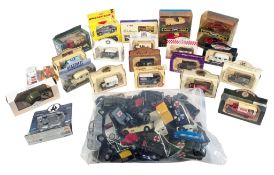 DIECAST - COLLECTION OF VINTAGE DIECAST MODELS