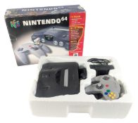 RETRO GAMING - VINTAGE NINTENDO 64 VIDEO GAME CONSOLE